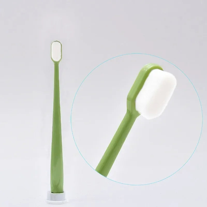 מברשת שיניים עם סיבים רכים – EverSmile